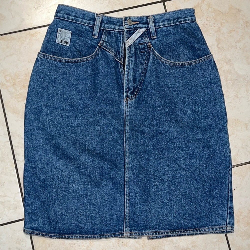 Vintage Jordache denim skirt!